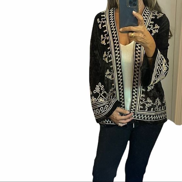 4SI3NNA Velvet Appliqué Black and Gold Jacket. - Picture 6 of 16